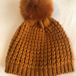 Kyi Kyi Classic Faux Fur Beanie